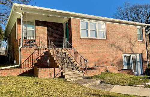 A Place to Escape 5 minutes from Downtown Newly Renovated - Foto 1