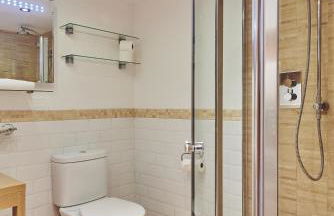 Squirrel Barn - Couples Cotswold Retreat - Photo 12