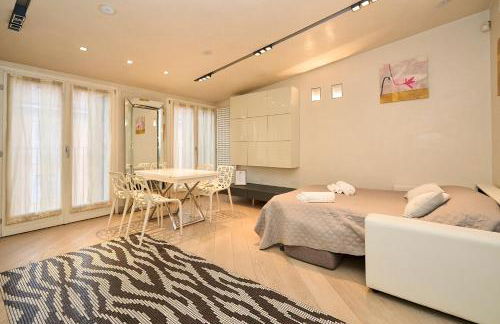 Luxury House - 2 Minutes Walk from Central Station - Photo 5