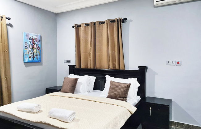 Modern Comfy & Quiet Close to Highway - Photo 1