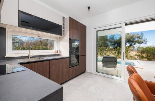 New 2026 Casa MARE Malinska with private heated pool - Foto 38