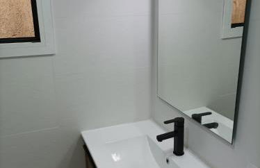 COOL! 5' to metro. 15' to Center/beach by metro. - Photo 23