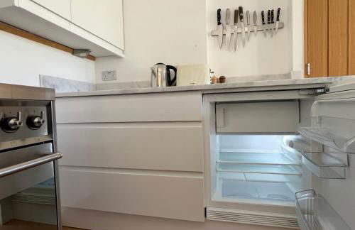 Whitley Old Garage - Photo 71