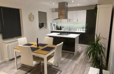 Modern, spacious and comfortable 2 bed apartment in Southampton - Foto 1