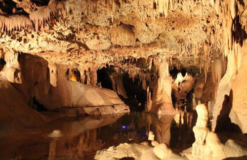 Southern Charm off The Square Sleeps 10 Firepit - Foto 44