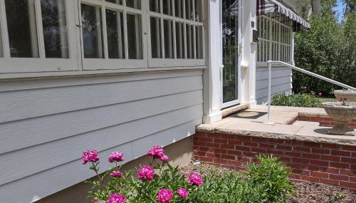 Governors Home - Photo 4