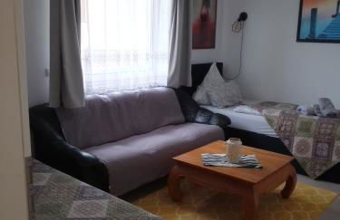 Am Bahnhof - Foto 78