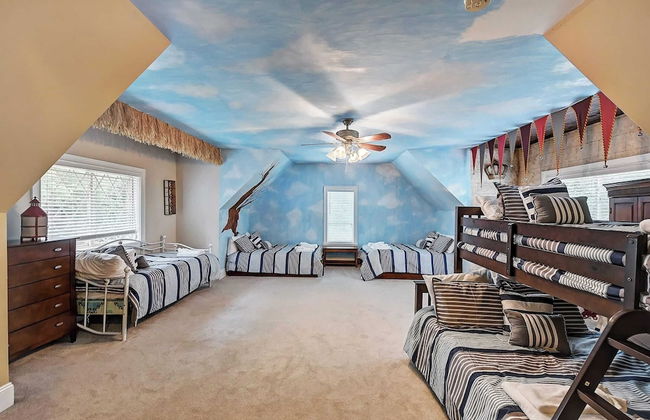 Family Lake House Retreat by Avantstay Sleeps 28 - Foto 30