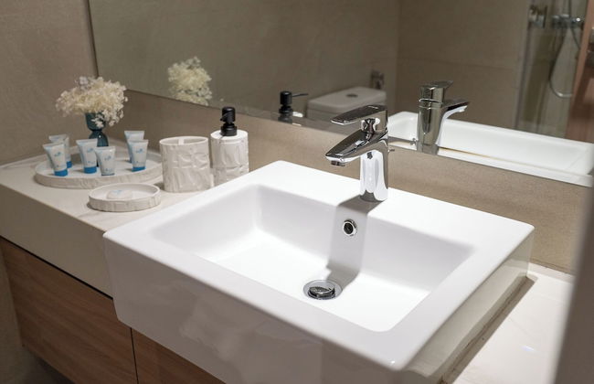 Pool View 2 adults 2 kids Brand New Czec - Photo 25