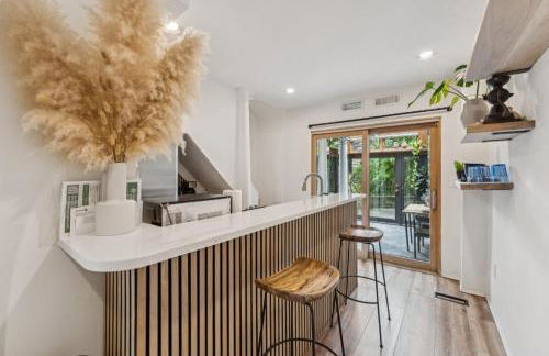 Entire rowhouse in Capitol Hill with free parking - Foto 2