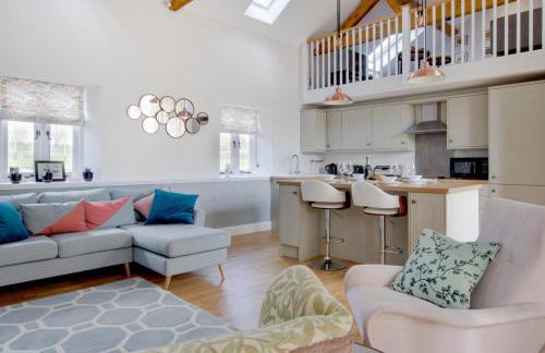 2 Bed in Edgefield oc-2140 - Photo 1