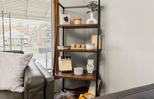 Near Greenfield Village-Downtown Dearborn-Oakwood - Foto 15