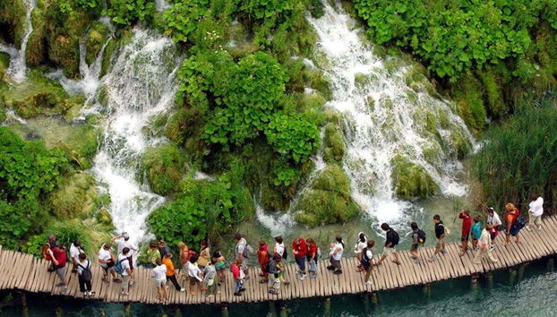 Plitvice Lakes Day Trip - Photo 3