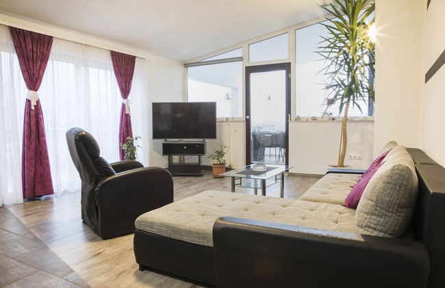 Modern 100m2 apt With the Terrace & Beautiful View - Foto 1