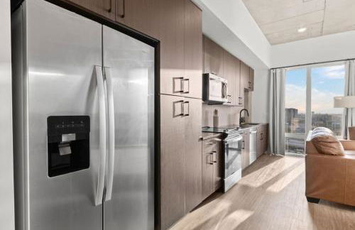 Chic Channelside Studio with High-Rise Views - Foto 9