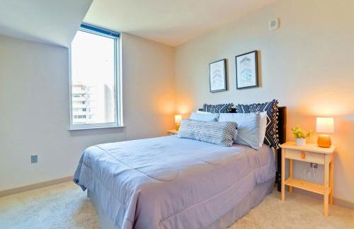 Spacious Apartment w Rooftop Views - Foto 8