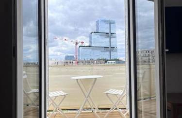 PARIS Balcony TOP FLOOR Room - Foto 16