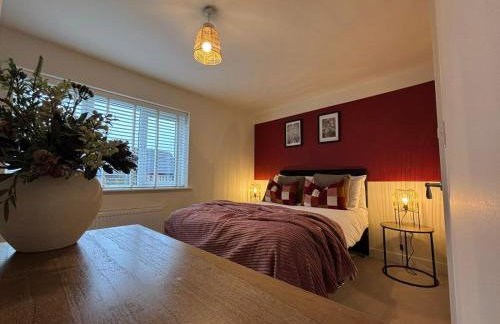 3 Beds with off-street parking for 2 cars, fast Wifi, sleeps 6 - Foto 11