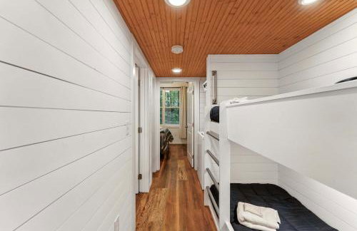 The Hickory Tiny Home in Menlo - Photo 21