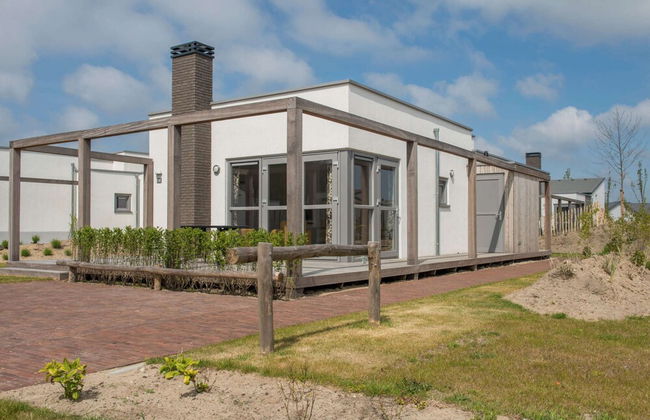 Detached Single Story Holiday Home Near the Sea - Photo 15