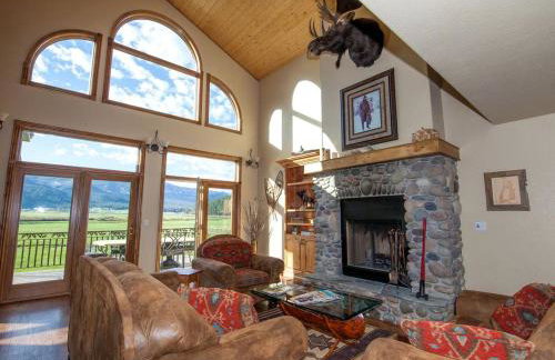 Rustic Cabin Rental with Views for Miles near Grand Teton National Park, Wyoming - Foto 2