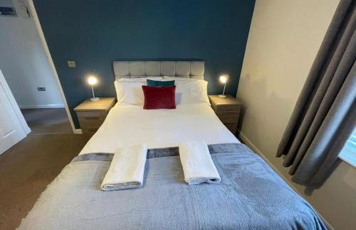 Large Apartments next to East Midlands Airport with Free Gated Parking! - Photo 62