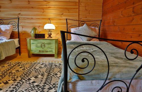 Za Siódmą Górą - Foto 45