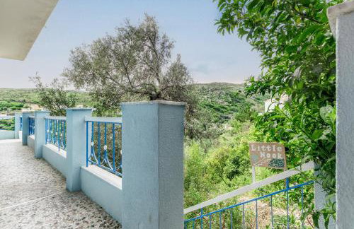 Stenies Little Nook - Photo 18