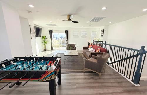 Cozy Lakeview Retreat Home - Photo 22