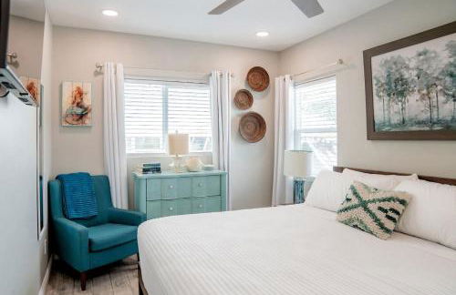 Cozy Coastal Cottage Whole House Sleeps 10 - Foto 35