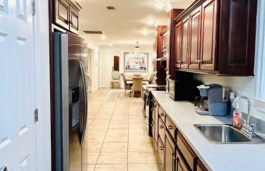 4/3 Home Centrally Located, beach, casino, airport, dining, golfing, shopping, entertainment - Photo 13