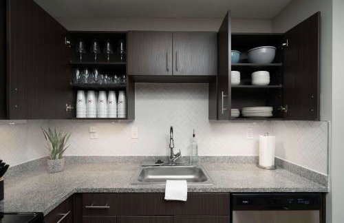 High Cotton - 3BR 3BA Condo Near UA with Pool & Gym - Foto 13