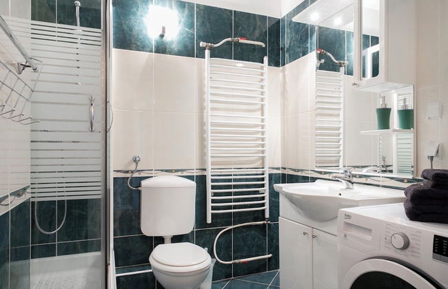 Central Park Apartments - Photo 46