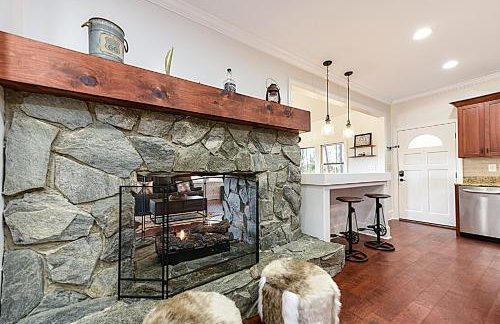 Secluded Lodge 8acres Hot Tub, Pingpong pedalboat! - Foto 26