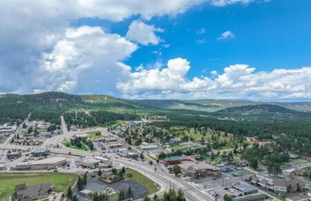 Cabin~Views~Heart of Town~W&D~Fireplace~Kitchen - Foto 51