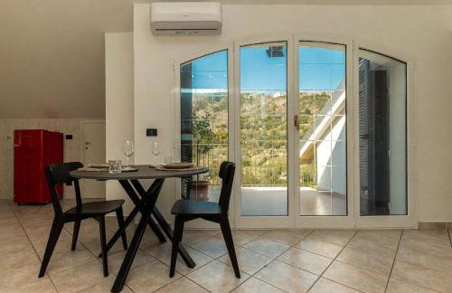 Kejani attic apt Scenic Views, Lux bath, Fast Wi-fi - Foto 17