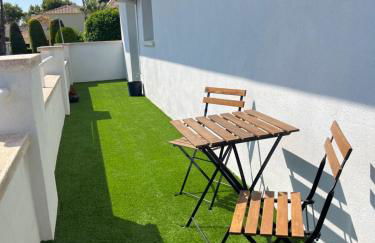 Big house with swimming pool - Photo 30