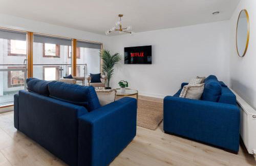 Flatzy - Prime City Apartment with Free Parking & Ping Pong Table - Foto 31