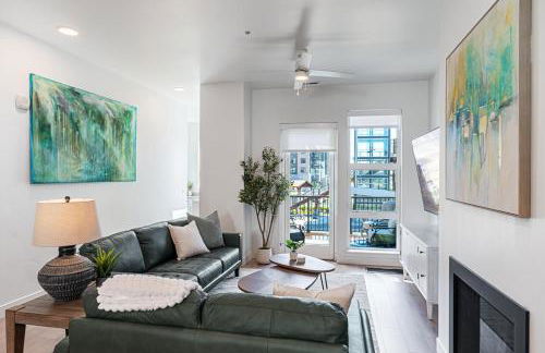 Dwntn Lux Townhome - Best Amenities- 3BD, 4BA - Photo 12