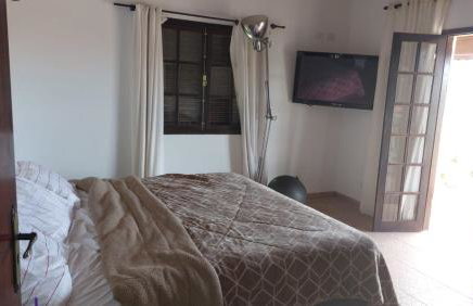 Casa linda com piscina em Atibaia - Foto 3