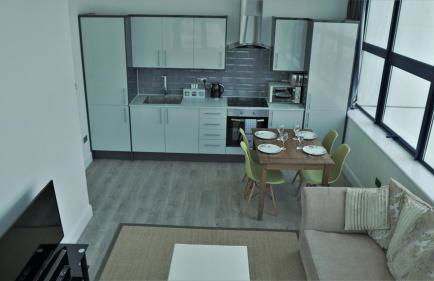 Sapphire House Apartments - Photo 106