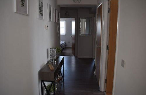 The Paisley Penthouse - Stunning View of the Abbey - Foto 45