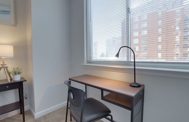 Steps to Metro Apartments in Arlington - Foto 10