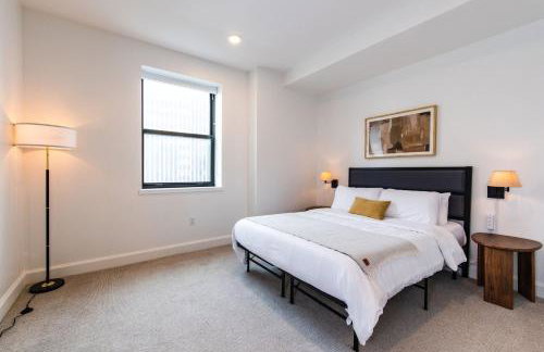 Luxury Downtown Apt with Parking, Gym, and Lap Pool - Foto 12