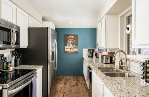 Huge Hot Tub, Theater Room, Family Friendly Oasis - Foto 55