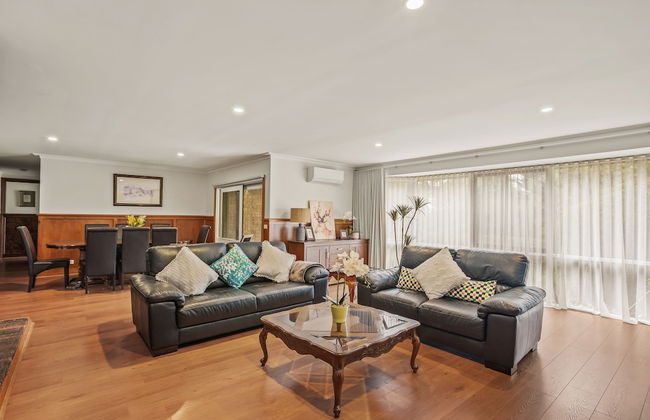 StayAU 4BR Spacious Nature Retreat - Foto 5