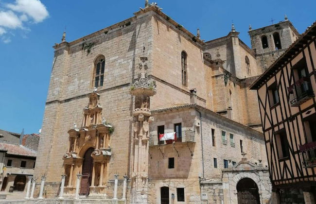 Visite guidée de l'ancienne église collégiale Santa Ana - Photo 2
