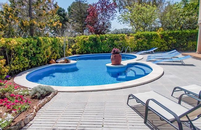 Alluring Holiday Home in Girona With Swimming Pool - Foto 30