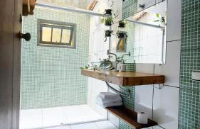 Suítes em casa centenária no centro de Socorro - Foto 11