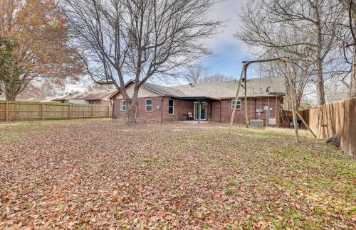 Rogers Vacation Home with Yard 5 Mi to Bentonville - Foto 3